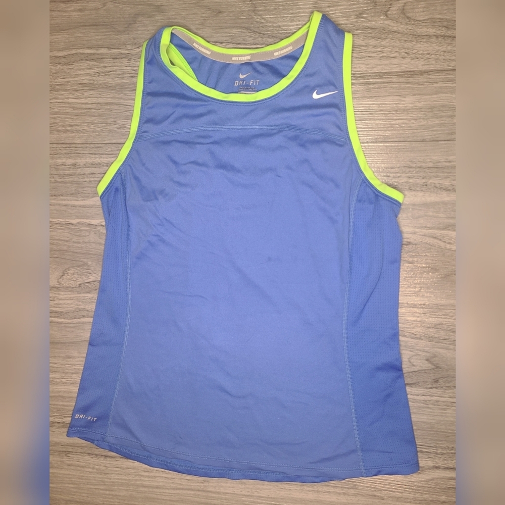 Nike Dri-Fit Women's Medium Tank